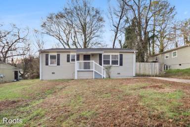 Main picture of 939 Redford Dr SE