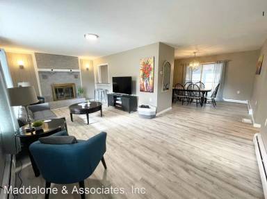 Main picture of 8 Cherokee Ln