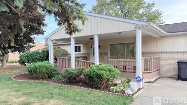 Main picture of 1060 Glaser Dr