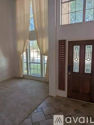 Main picture of 5001 Highlands Dr