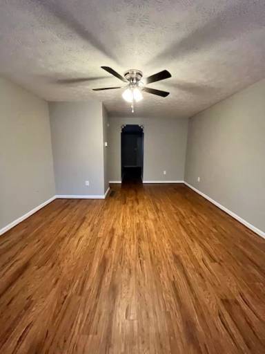 Main picture of 165 Garnet Dr
