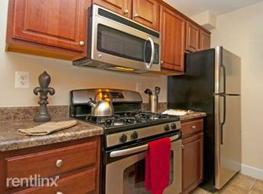 Main picture of 9 Parkway
