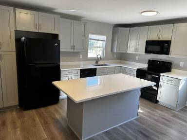 Main picture of 331 Peach Orchard Rd