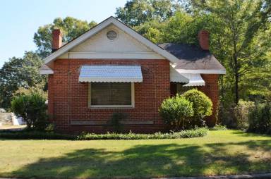 Main picture of 24 N Florida St