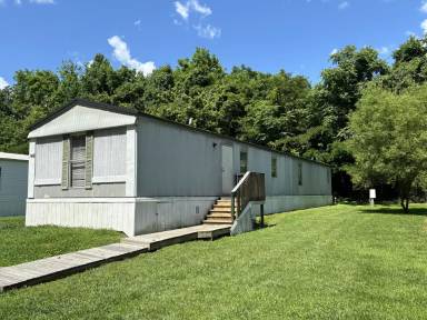 Main picture of 146 Lobster Ln