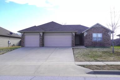 Main picture of 2504 W Cover Dr