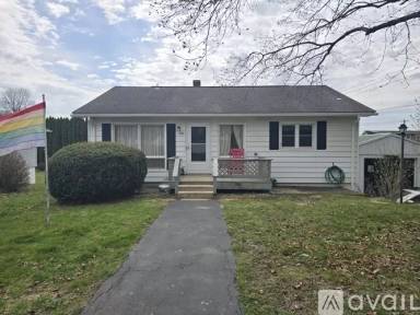 Main picture of 30 Gail Dr