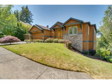 Main picture of 2600 NW Holloway Dr