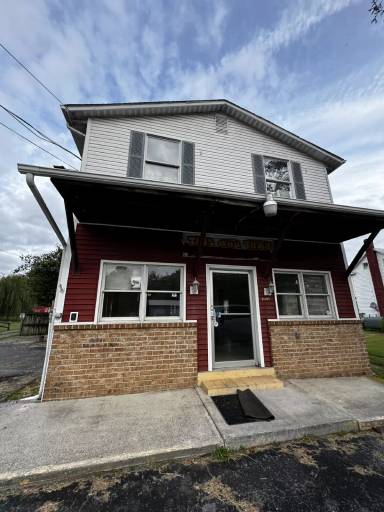 Main picture of 11495 Leetown Rd