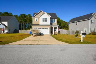 Main picture of 520 Everett Glades