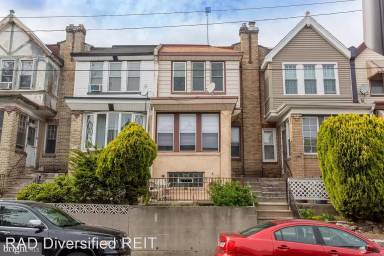 Main picture of 5215 Euclid St