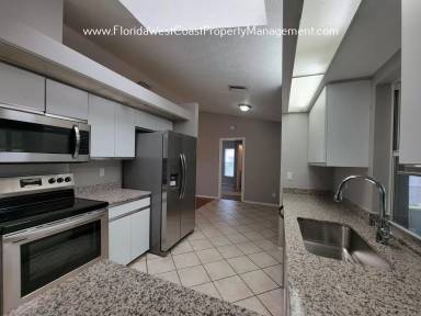 Main picture of 6404 63rd St E