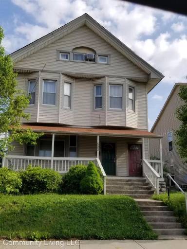 Main picture of 500 Ridgeway Ave