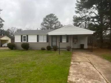 Main picture of 5163 Pickett Cv