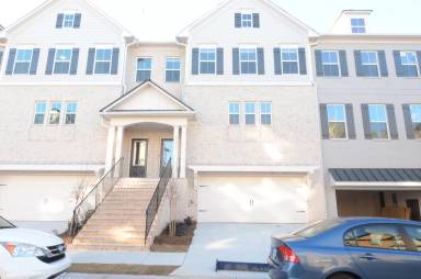 Main picture of 9031 Woodland Trl