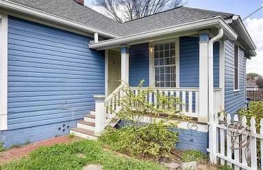 Main picture of 260 Powell St SE