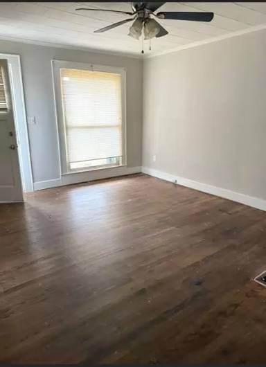 Main picture of 104 Warner St
