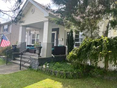Main picture of 23 Harrison Ave