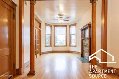 Main picture of 2640 N Sawyer Ave