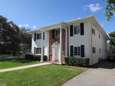 Main picture of 4951 Ponce de Leon Blvd