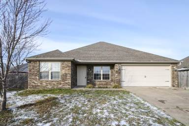 Main picture of 2280 Bunker Ln