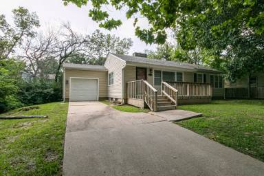 Main picture of 1411 Vista Ln