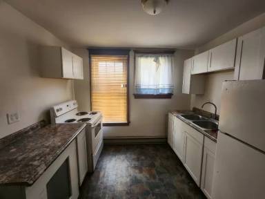 Main picture of 1915 11th Ave