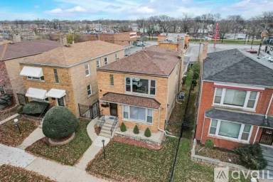 Main picture of 8733 S Harper Ave