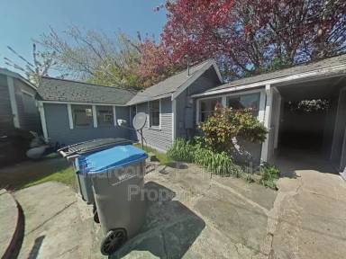 Main picture of 706 1/2 8th St
