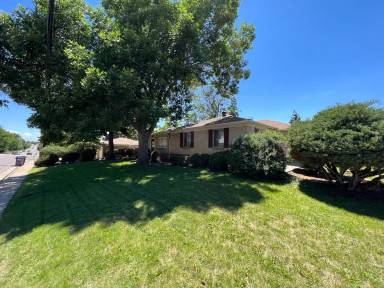 Main picture of 4798 E Colorado Ave