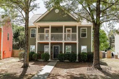 Main picture of 336 Bridgewater Cir