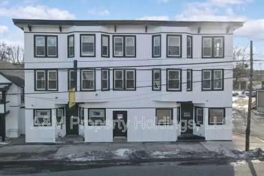 Main picture of 147 N 9th St
