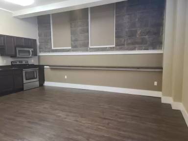 Main picture of 2212 E 12th St