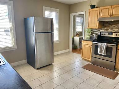 Main picture of 122 Grandview Ter