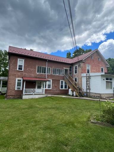 Main picture of 436 Grist Mill Rd