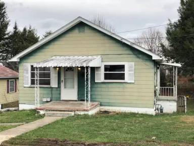 Main picture of 231 Klaus St