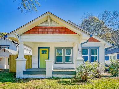 Main picture of 20 S Eugenia Pl NW