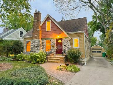 Main picture of 5621 W 39th St