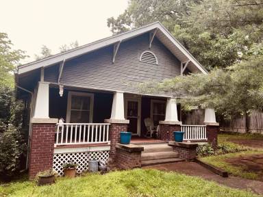 Main picture of 277 S Hill Ave
