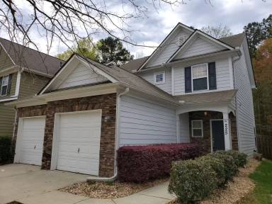 Main picture of 225 Brookhaven Ct