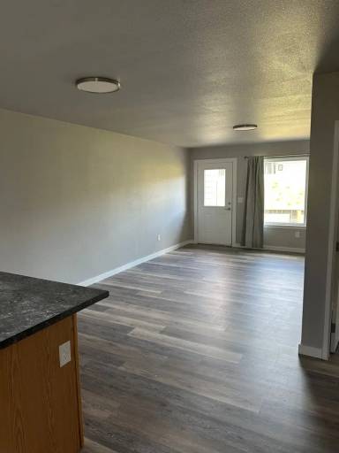 Main picture of Creekwood Park Apartments