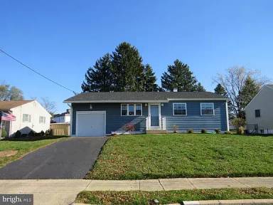 Main picture of 15 Glendon Rd