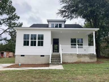 Main picture of 320 Charwood Dr