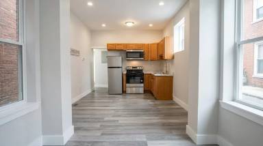 Main picture of 5416 Vine St
