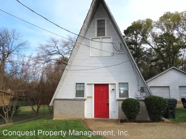 Main picture of 634 E Lake St