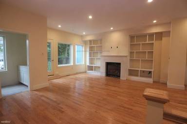 Main picture of 4 - 10 Cufflin St