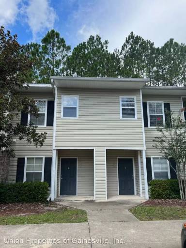 Main picture of 4440 NW 49th St
