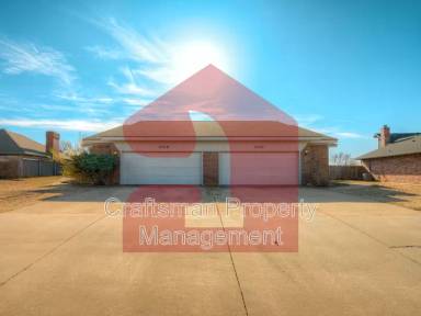 Main picture of 2708 Silvertree Dr