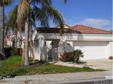 Main picture of 28886 Champions Dr