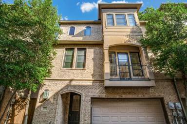 Main picture of 3805 Holland Ave